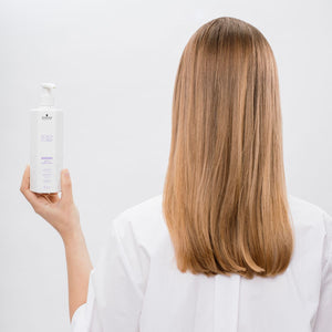 Schwarzkopf Professional Scalp Clinix Microbiome Anti-Hair Loss Shampoo at Eds Hair Bramhall